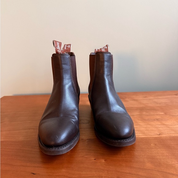 R.M. Williams Lady Yearling Chestnut Chelsea Boots - EUC - Picture 3 of 6